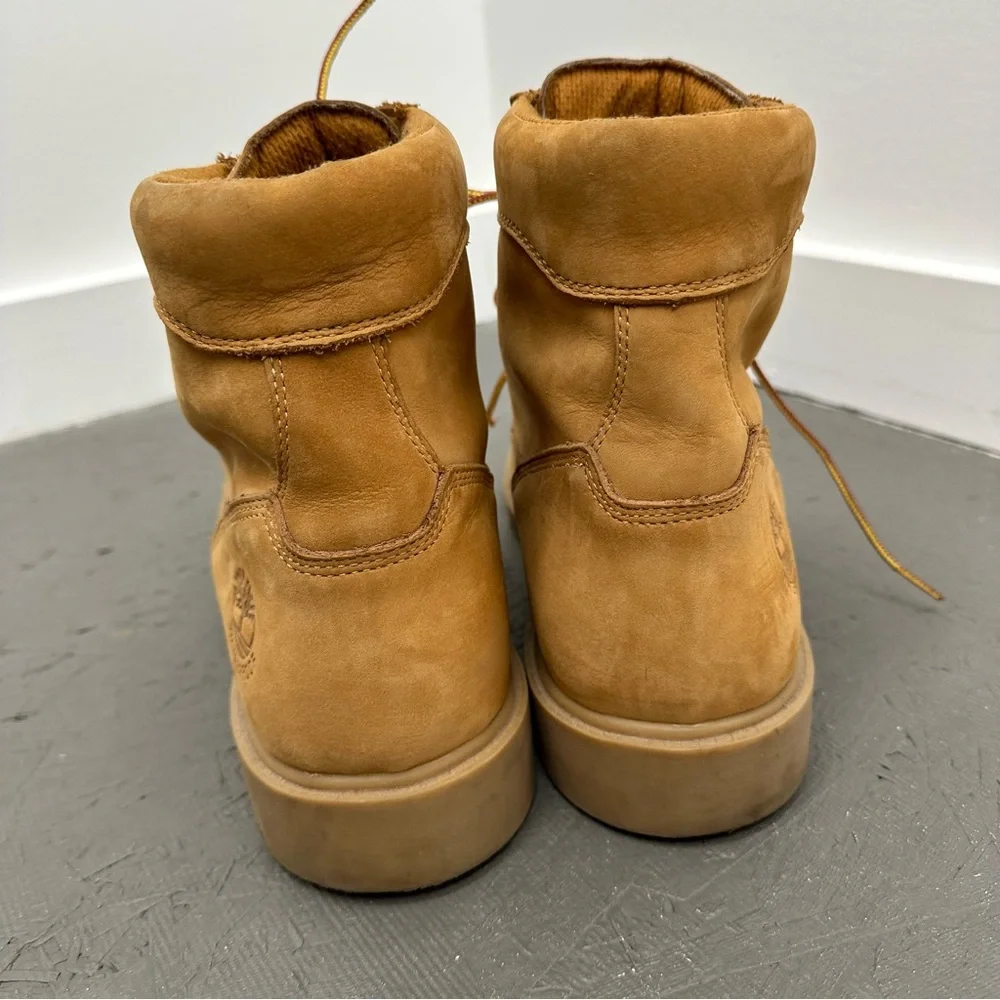 ⛔️SOLD⛔️Timberland Basic 6 Inch Waterproof Boots in Wheat Beige Nubuck Leath - Picture 5 of 9